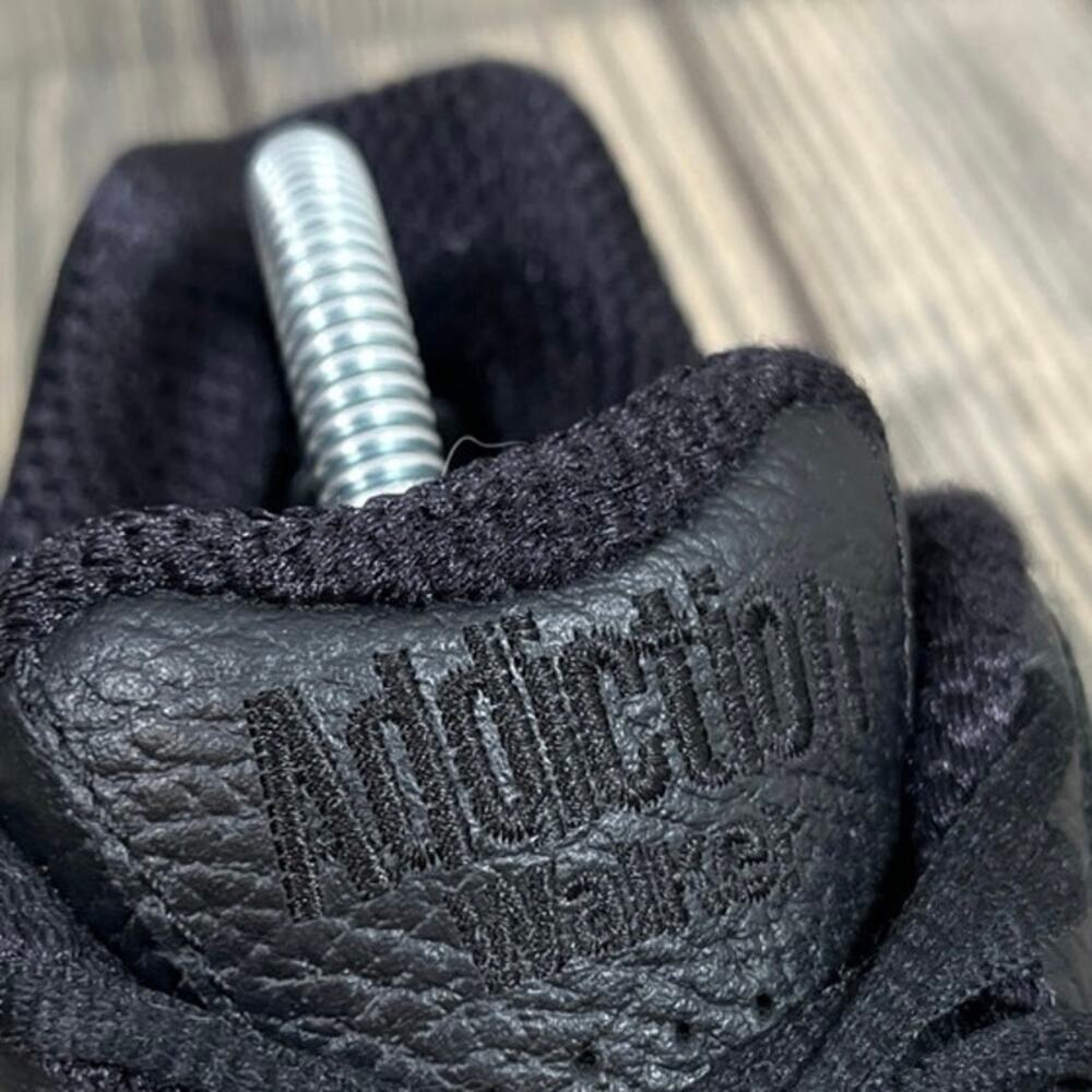 Brooks Black Women's Sneakers - Picture 3 of 8